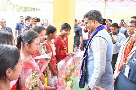 CM inaugurated new building at Panchamnagar school CM inaugurated new building at Panchamnagar school