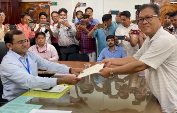 I.N.D.I.A. candidate submits nomination for East Tripura constituency ; calls for ‘Save Democracy and Employment to Youths’ I.N.D.I.A. candidate submits nomination for East Tripura constituency ; calls for ‘Save Democracy and Employment to Youths’