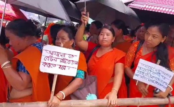 ASHA, Anganwadi Workers protested in Tripura as they remain demanding pay-raise, regularization, pension ASHA, Anganwadi Workers protested in Tripura as they remain demanding pay-raise, regularization, pension
