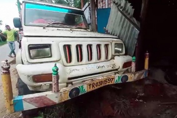 1 Critical in Road Accident 1 Critical in Road Accident