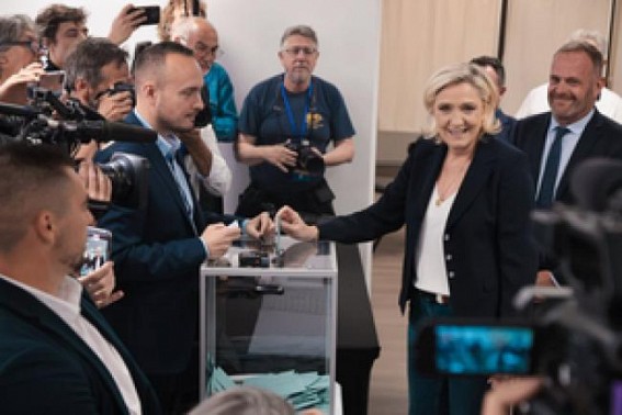 French parliamentary polls close with high turnout, exit poll indicates far-right tops vote share French parliamentary polls close with high turnout, exit poll indicates far-right tops vote share