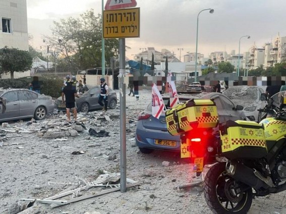 Three killed, several wounded as Iranian missile hits apartment complex in Israel Three killed, several wounded as Iranian missile hits apartment complex in Israel