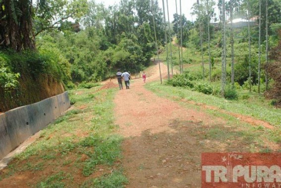 Huge corruption in the name of PMGSY works at Kamalpur