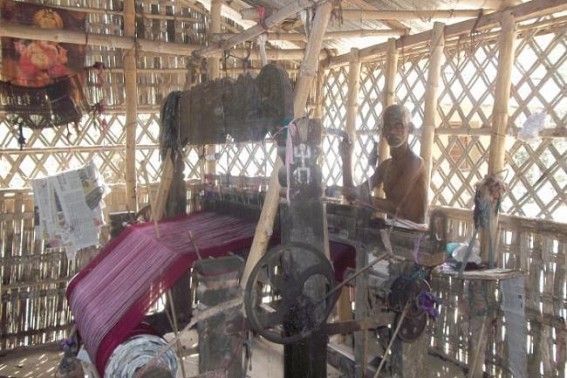 Women to be trained in Handloom and Handicrafts works