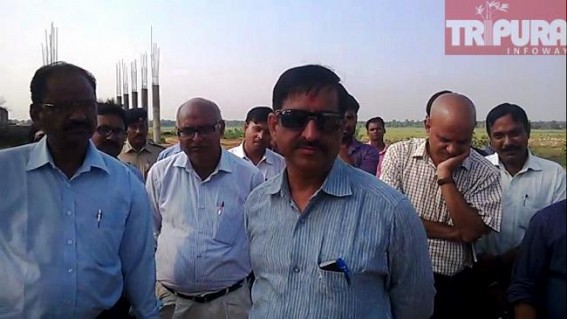 NFR GM urges CM Manik Sarkar to take up the issue of ROB and RUB with the Railway Ministry NFR GM urges CM Manik Sarkar to take up the issue of ROB and RUB with the Railway Ministry