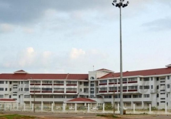 Secretariat employees protest transfer; Smell vengeance in the transfer process; High Court case against transfer imminent