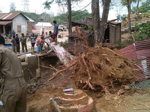 Tonado and rain affects normal life in Khowai, Teliamura Tonado and rain affects normal life in Khowai, Teliamura