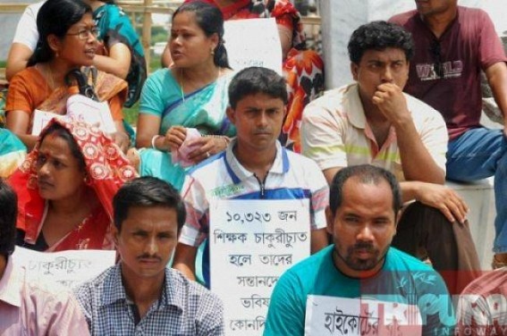 10,323 Teachers Termination : Education Minister puts the ball on SC, says the case awaits the decision of Apex court 10,323 Teachers Termination : Education Minister puts the ball on SC, says the case awaits the decision of Apex court