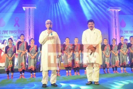 'Blood doesn't have any religious identity' : Manik Sarkar 