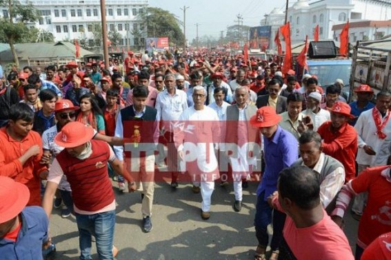 'Joining BJP from Congress is like jumping into Burning-Stove from Hot-Oiled-Pan' : Manik Sarkar at Dhanpur
