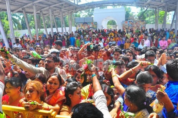 Tight security blanket across temples, puja pandals in Durga puja