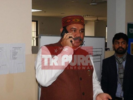 Union Minister finds 'Not a Single Doctor in GB', blasts DM West via phone 