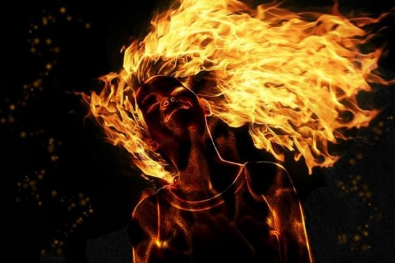 Parents set fire on two daughters, 1 critical