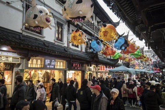 Chinese New Year retail sales up by 8.5% Chinese New Year retail sales up by 8.5%