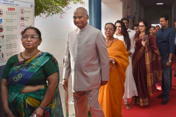 President Ram Nath Kovind casts his vote President Ram Nath Kovind casts his vote