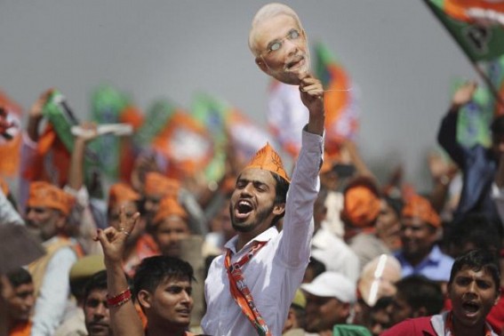 'Vote early, click selfies,' Narendra Modi issues video message to Varanasi through app, ahead of 19 May polls 'Vote early, click selfies,' Narendra Modi issues video message to Varanasi through app, ahead of 19 May polls