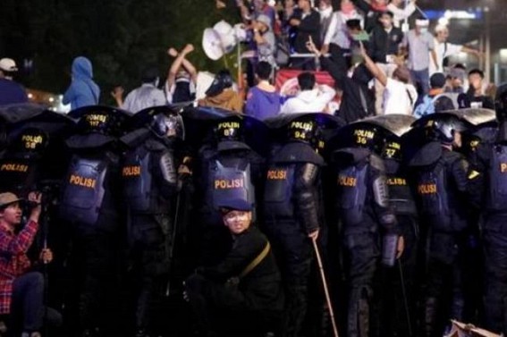 Jakarta protesters disperse after second night of post-election unrest