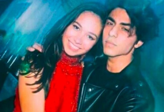 Aryan Khan poses with girl, photo goes viral