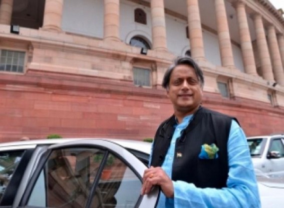 Sonia's Congress stares at rebellion akin to Rajiv, Indira time Sonia's Congress stares at rebellion akin to Rajiv, Indira time