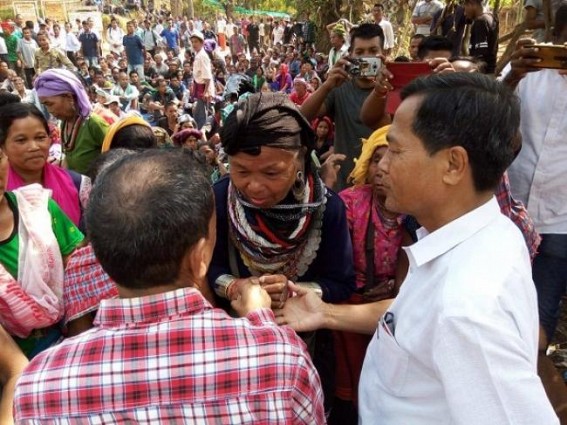 2 starvation deaths at Bru camp after BJP Govt stopped rationing from 1st October : CPI-M leaders visited agitation spot, slammed Govt’s inhumanity 2 starvation deaths at Bru camp after BJP Govt stopped rationing from 1st October : CPI-M leaders visited agitation spot, slammed Govt’s inhumanity