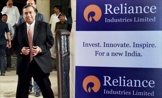 RIL, HDFC twins drag markets; Sensex loses 180 points