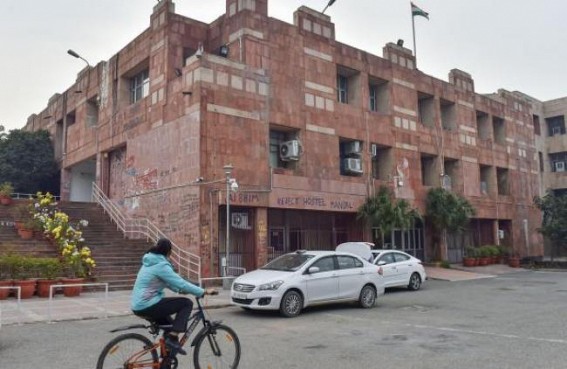 8 held for attempting attack on Gurumurthy's residence