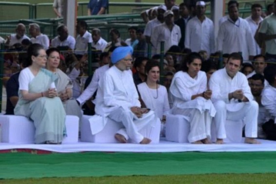 Cong arrays Sonia, Manmohan, Rahul, Priyanka for Bihar battle Cong arrays Sonia, Manmohan, Rahul, Priyanka for Bihar battle