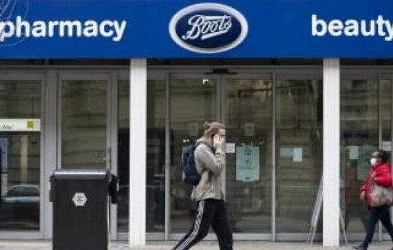 Deadline looms over Manchester to impose stricter Covid-19 curbs Deadline looms over Manchester to impose stricter Covid-19 curbs