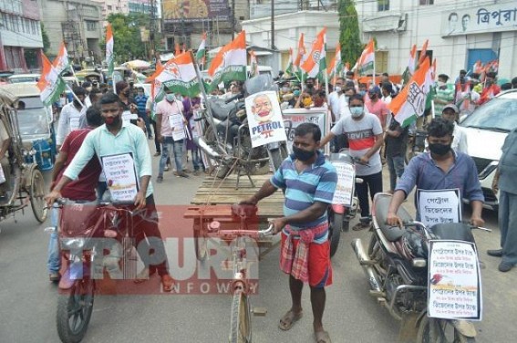 â€˜As per International Markets values, Indiaâ€™s fuel prices should be at Rs. 30â€™, says Congress