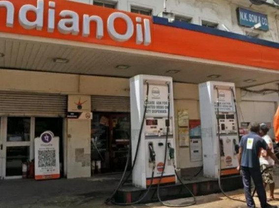 Fuel price rise paused on Monday after rising for 2 days