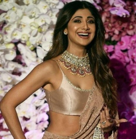 Shilpa Shetty suggests a new workout routine to break the monotony