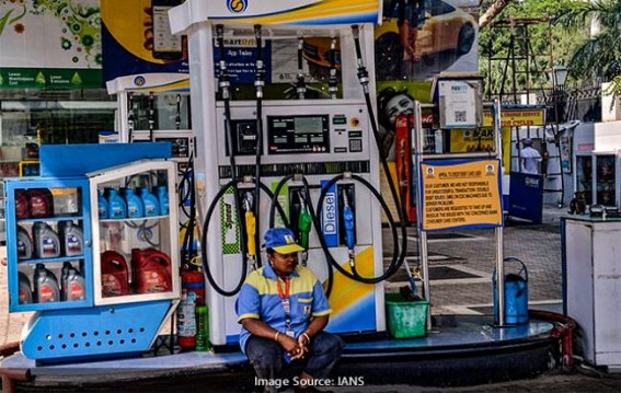 OMCs continue to hold petrol, diesel prices as global crude rates ease OMCs continue to hold petrol, diesel prices as global crude rates ease