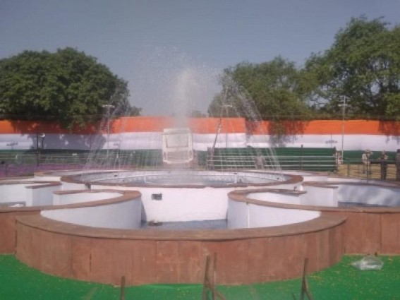 Enthusiasm at its peak at Red Fort as India celebrates 75th I-Day Enthusiasm at its peak at Red Fort as India celebrates 75th I-Day