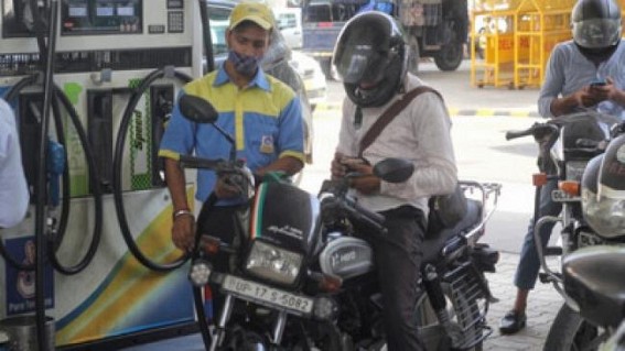 Petrol, diesel prices fall sharply in line with Centre's duty cut Petrol, diesel prices fall sharply in line with Centre's duty cut
