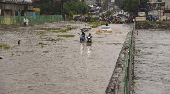 Heavy rains affect several parts of Andhra Pradesh Heavy rains affect several parts of Andhra Pradesh