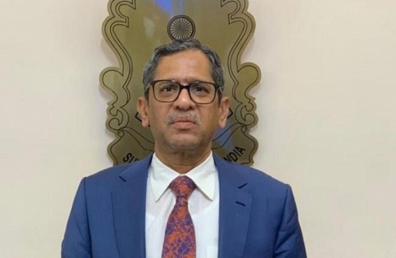'Stand up for right, against wrong', CJI to lawyers to protect judiciary from motivated attacks 'Stand up for right, against wrong', CJI to lawyers to protect judiciary from motivated attacks