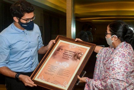 Mamata Banerjee meets Shiv Sena leaders Aaditya Thackeray, Sanjay Raut Mamata Banerjee meets Shiv Sena leaders Aaditya Thackeray, Sanjay Raut