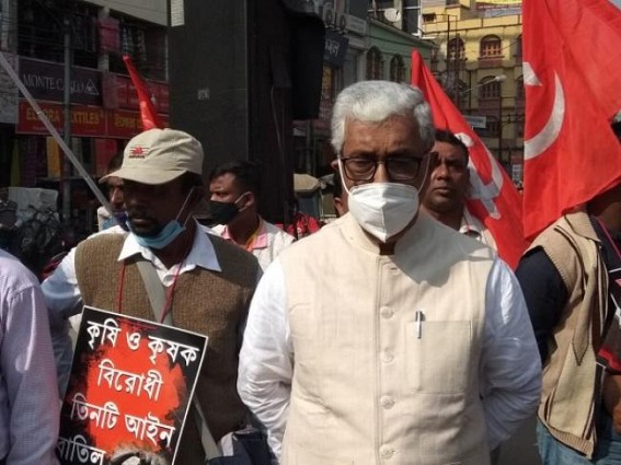 'Election Commission is playing biased Roles' : Manik Sarkar on R-Day