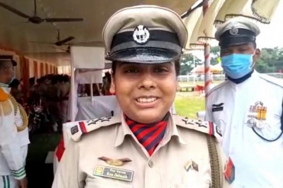 Tripura woman sub-inspector awarded Union Home Minister's Medal Tripura woman sub-inspector awarded Union Home Minister's Medal
