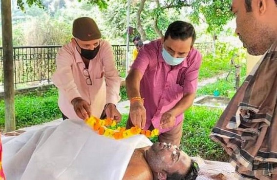10,323 teachers death toll raised to 107 : Hypertension over unability to clear debt after job lost another teacher passed away 10,323 teachers death toll raised to 107 : Hypertension over unability to clear debt after job lost another teacher passed away