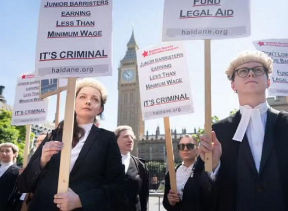 Criminal lawyers in England, Wales vote for all-out strike Criminal lawyers in England, Wales vote for all-out strike