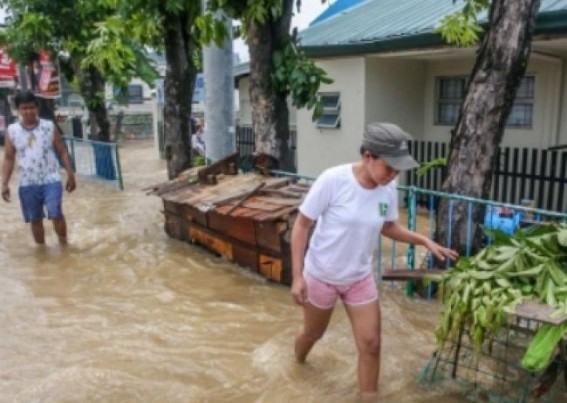 Floods in Philippines kill 32
