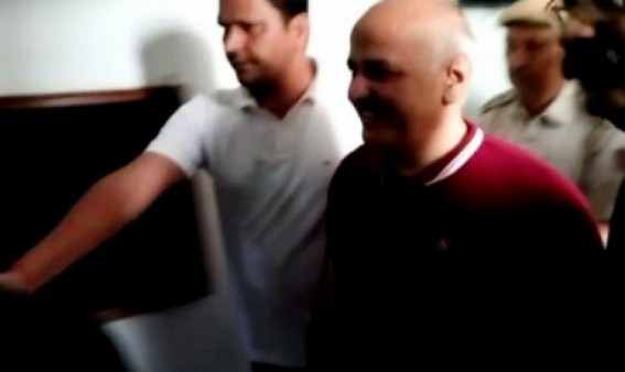 Delhi court extends Sisodia's CBI custody for 2 days Delhi court extends Sisodia's CBI custody for 2 days