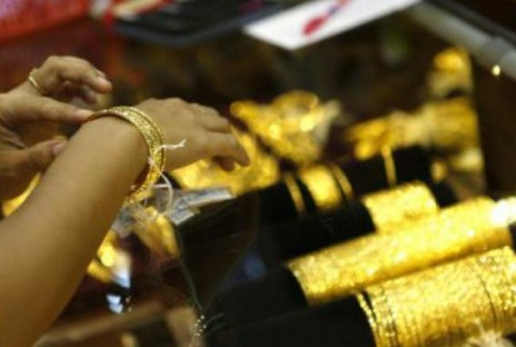 Gold went up slightly, bullish momentum to continue