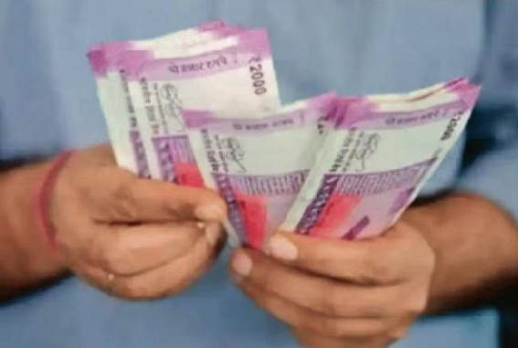 UP govt hikes DA by 4% for state employees & pensioners UP govt hikes DA by 4% for state employees & pensioners
