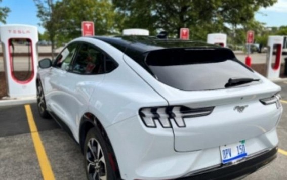 Automaker Ford gears up for fresh job cut round amid shift to EVs Automaker Ford gears up for fresh job cut round amid shift to EVs