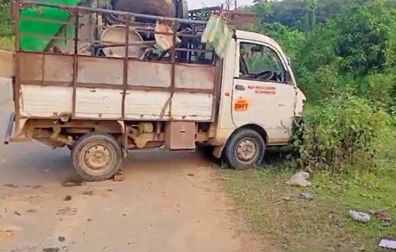 1 Spot Dead, 10 Injured in Road Accident in Sabroom