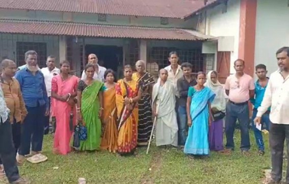 Congress placed deputation to Gaurnagar Panchayat Secretary with various demands