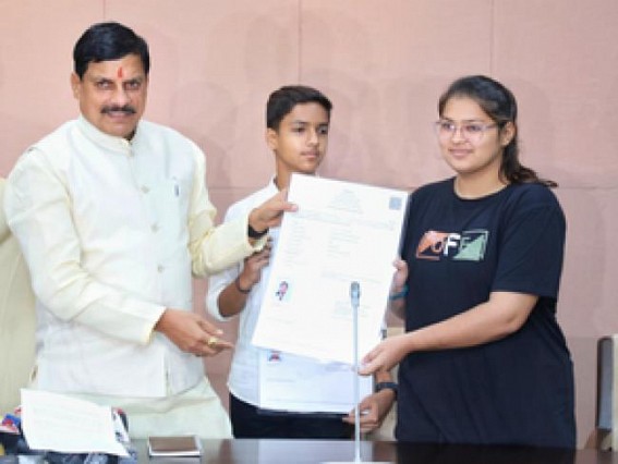 MP govt gives Indian citizenship certificates to 3 applicants under CAA