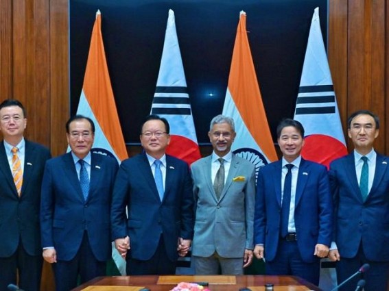 Special envoys of South Korean President call on EAM Jaishankar in New Delhi